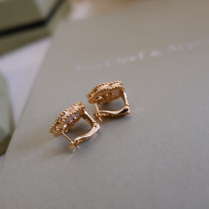 [Glow Muse]LUCKY PINK GOLD WHITE MOP EARRINGS
