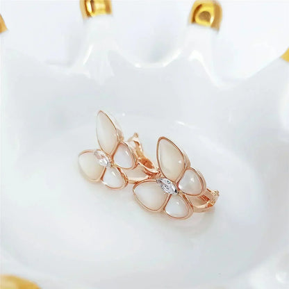 [Glow Muse]BUTTERFLY MOP DIAMOND EARRINGS