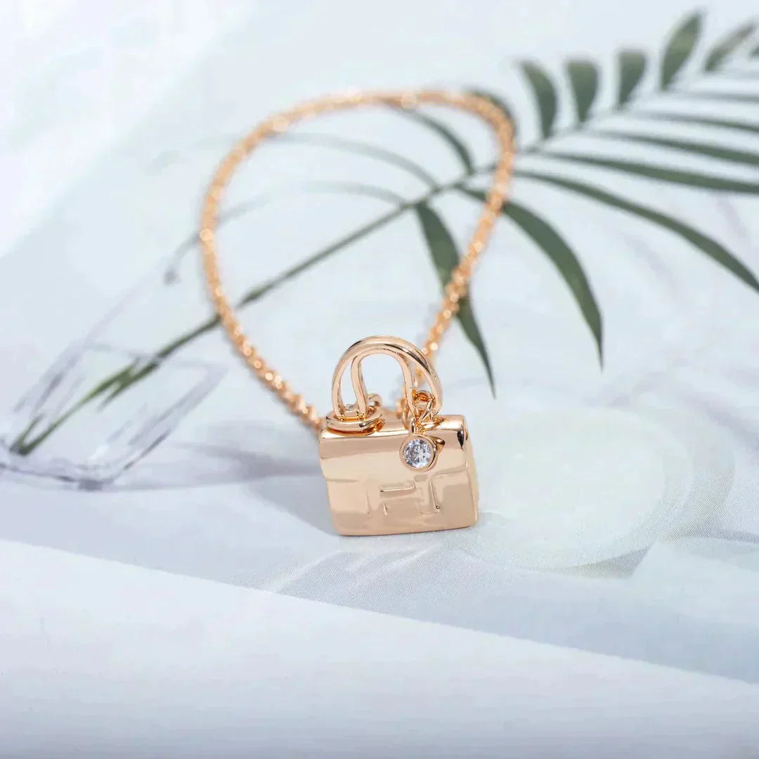 [Glow Muse]AMULETTE PEDANT ROSE GOLD NECKLACE