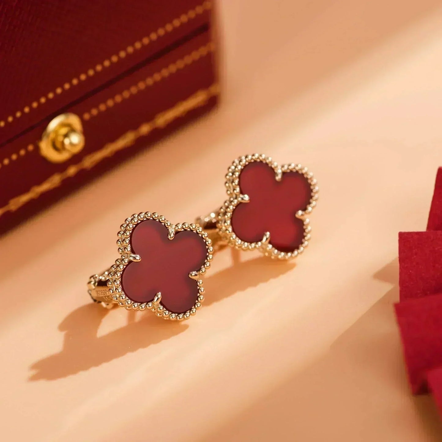 [Glow Muse]CLOVER MEDIUM 1 MOTIFS CARNELIAN  EARRINGS