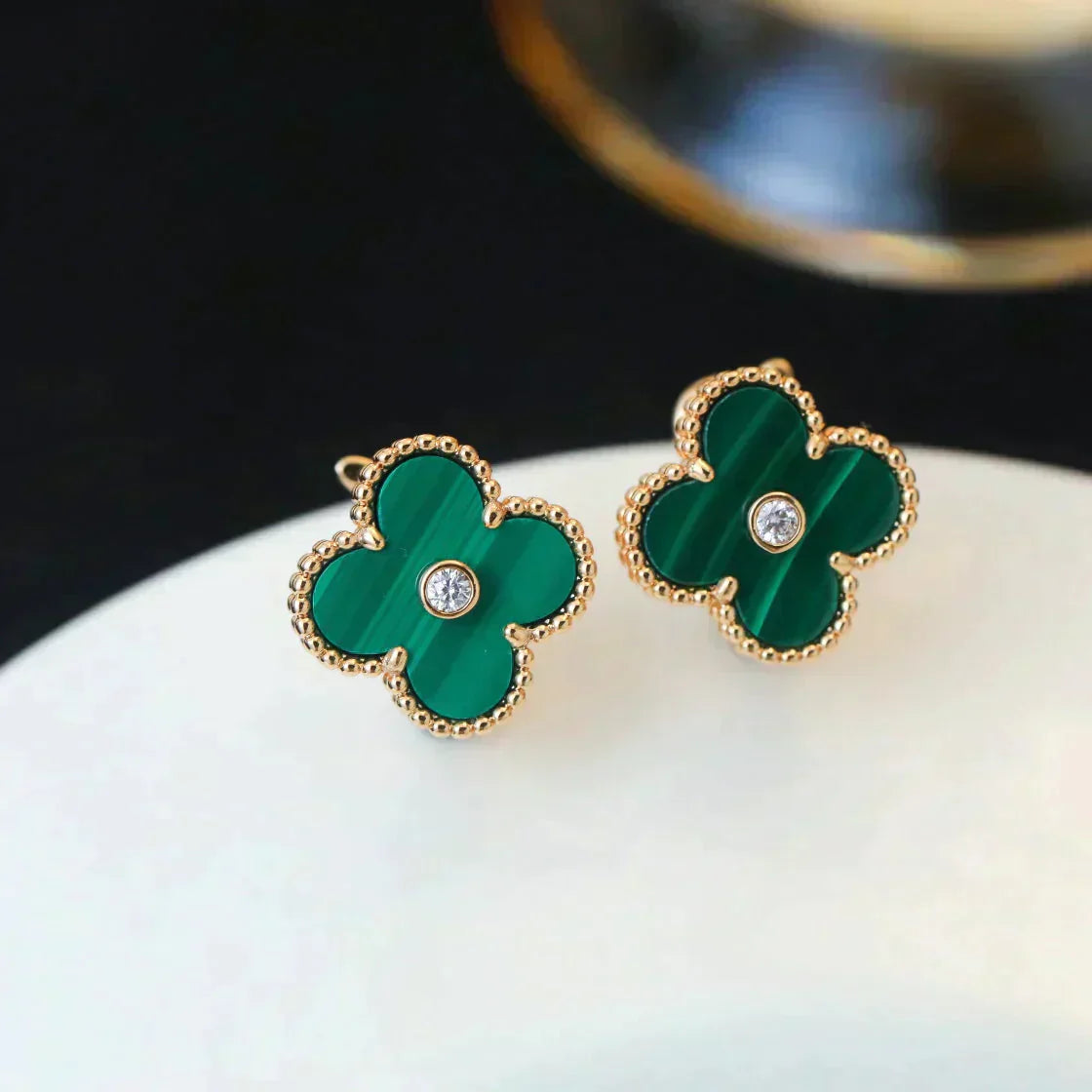 [Glow Muse]CLOVER MEDIUM 1 MOTIFS MALACHITE DIAMOND EARRINGS