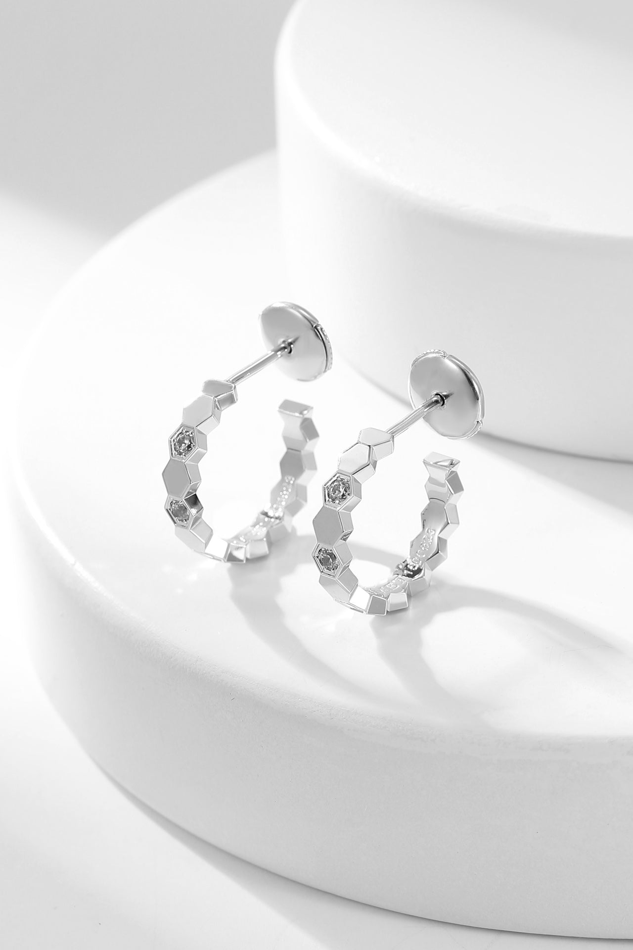 [Glow Muse]BEE LOVE DIAMOND HOOP EARRINGS