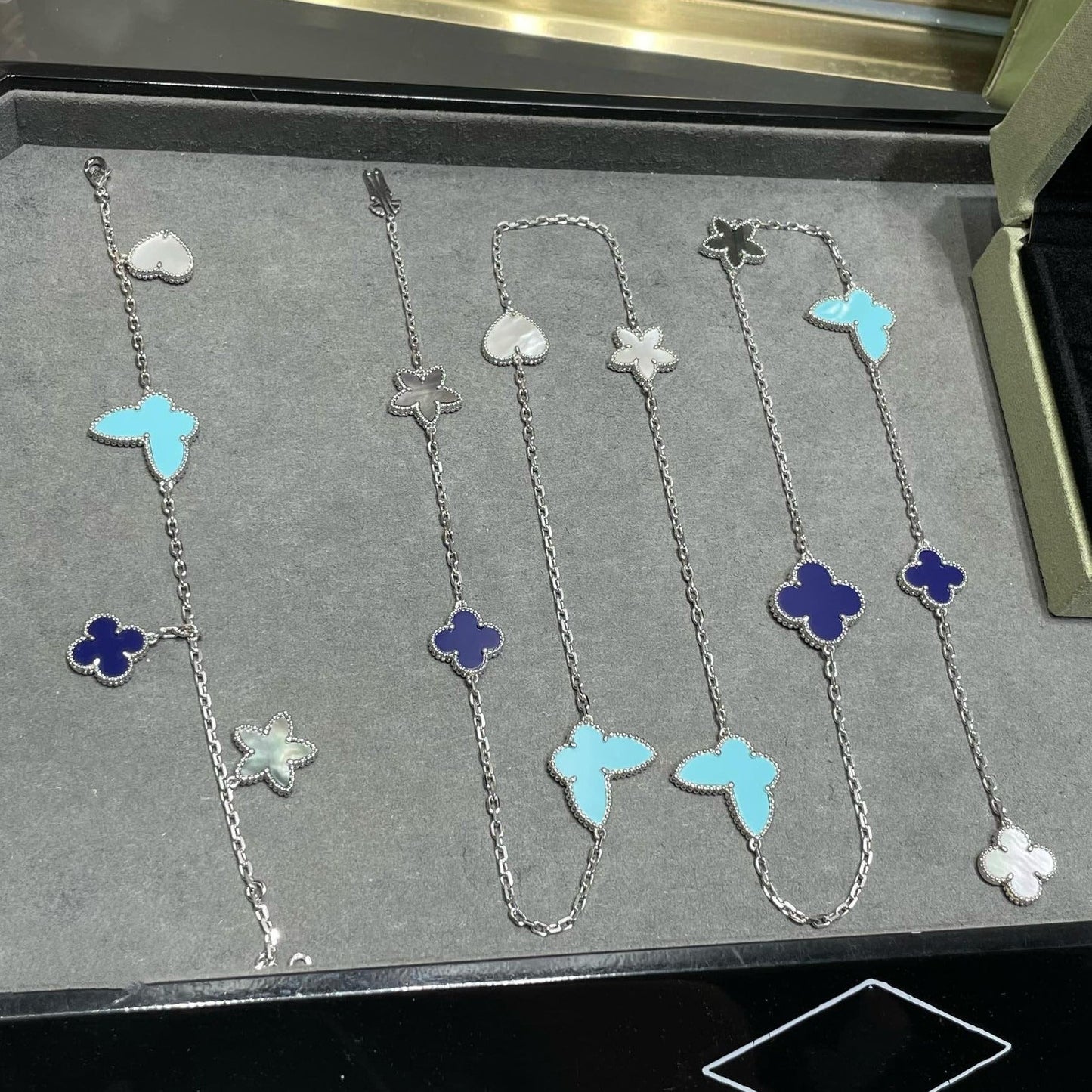[Glow Muse]LUCKY CLOVER SILVER 11 MOTIF NECKLACE