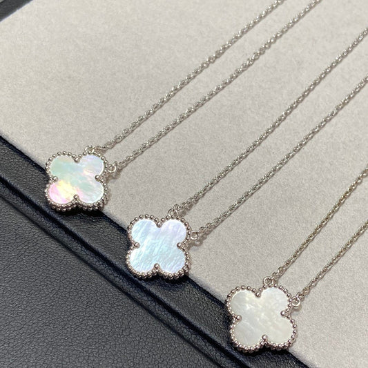 [Glow Muse]CLOVER MEDIUM SILVER WHITE MOP NECKLACE