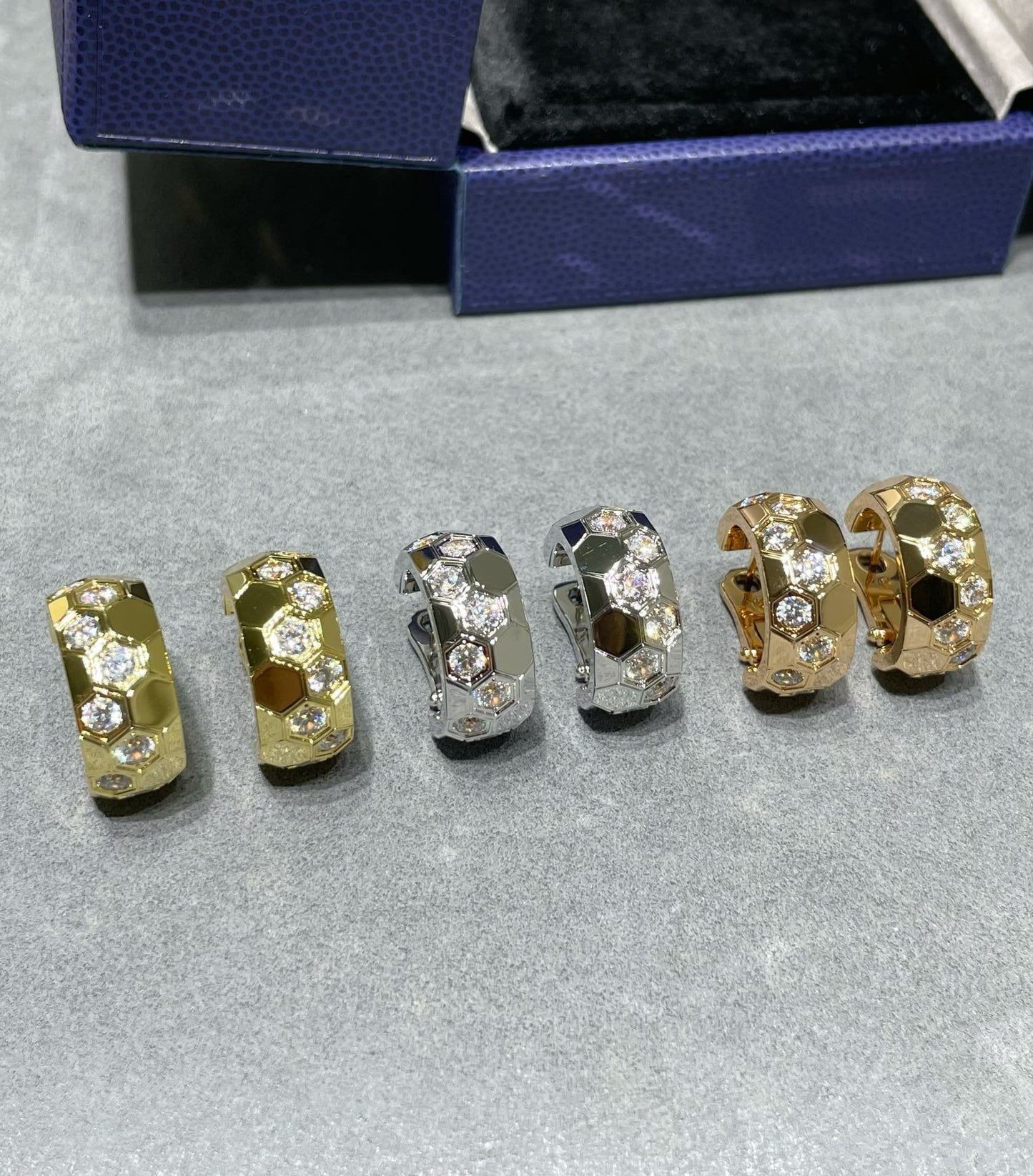 [Glow Muse]BEE LOVE DIAMOND HOOP EARRINGS