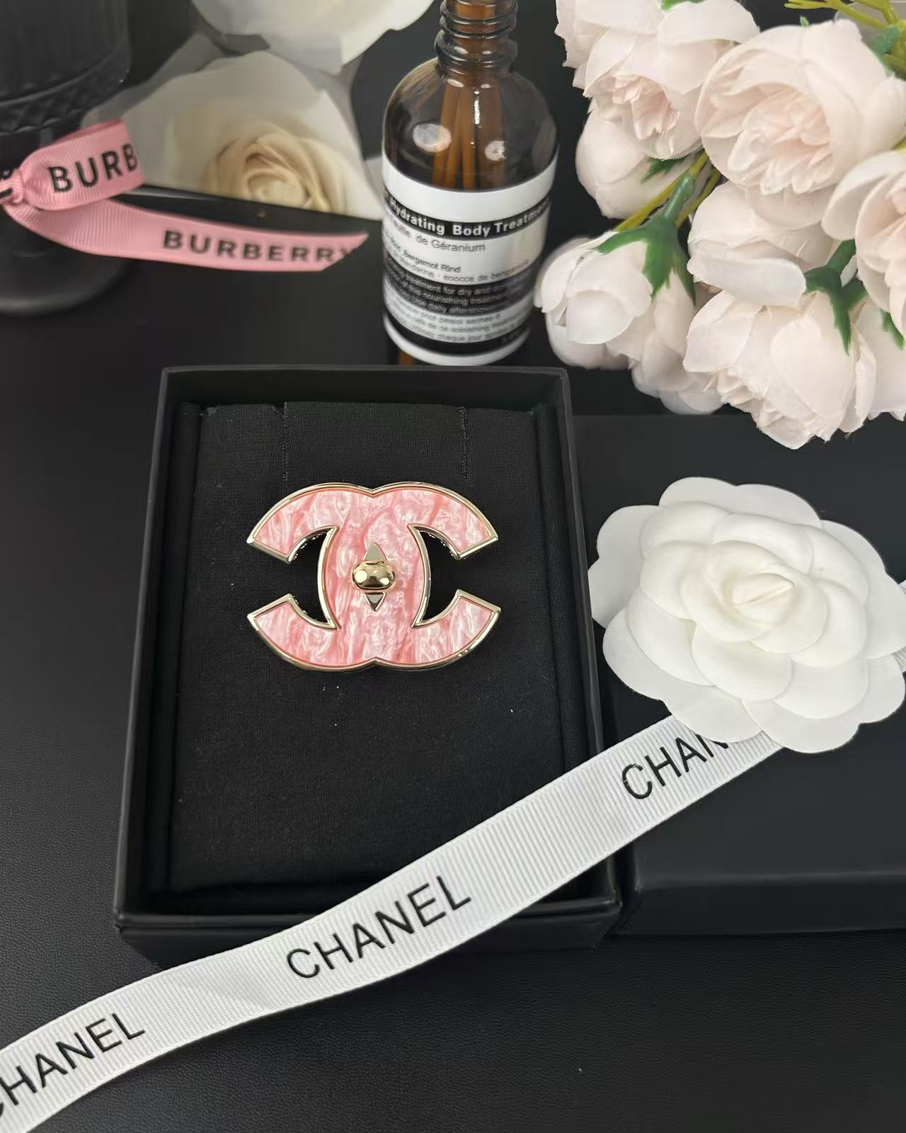 [Glow Muse]Pink Resin Classic Brooch 5cm