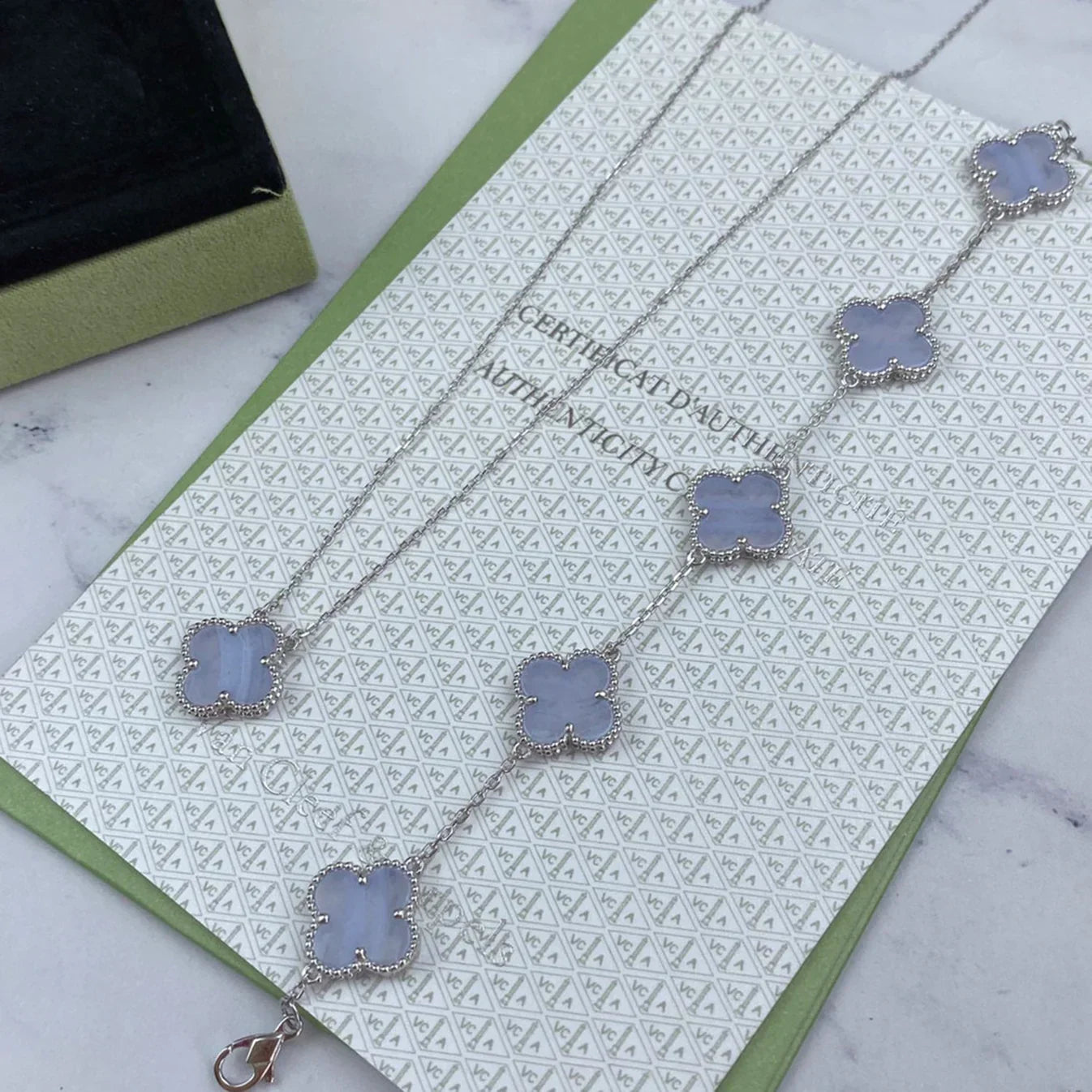 [⭐Glow Muse] CLOVER 5 MOTIF PURPLE CHALCEDONY BRACELET COLLECTION