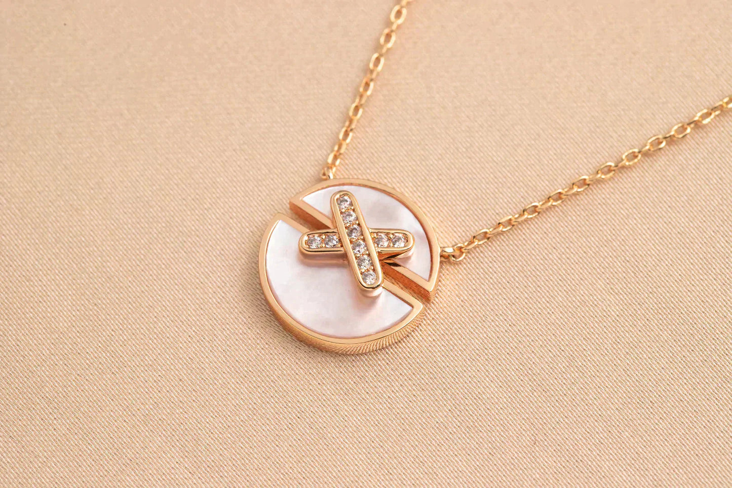 [Glow Muse]JEUX DE ROSE GOLD DIAMOND NECKLACE