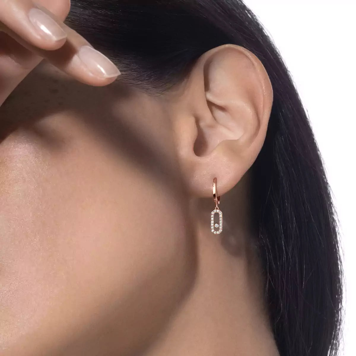 [Glow Muse]Move Uno Single Diamond Hoop Earring
