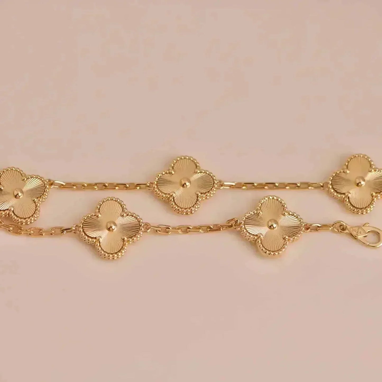 [⭐Glow Muse] CLOVER 5 MOTIF LASER BRACELET COLLECTION