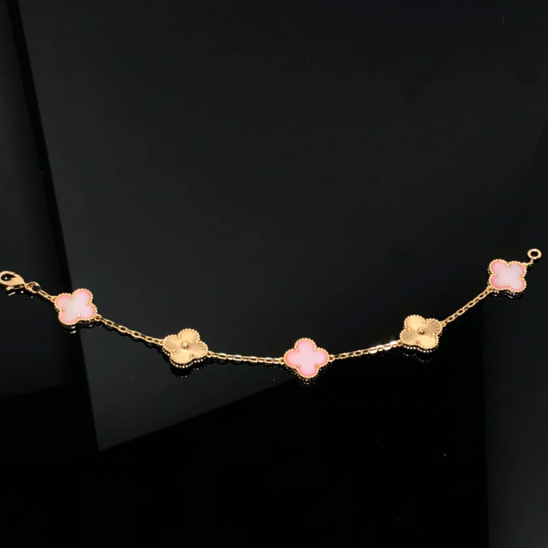 [⭐Glow Muse] CLOVER 5 MOTIFS  PINK MOP BRACELET COLLECTION