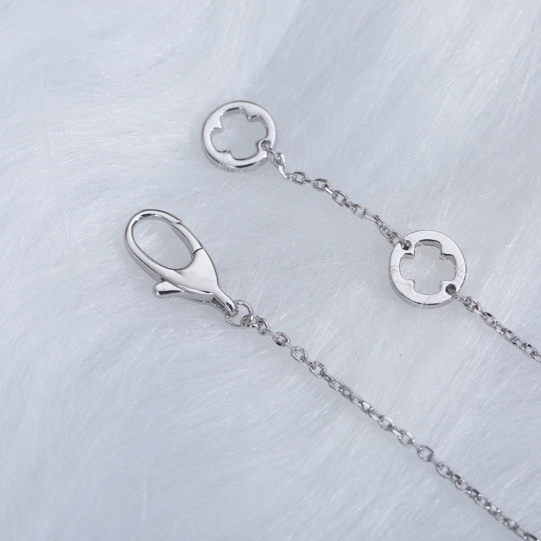 [Glow Muse]FIOREVER NECKLACE DIAMOND CENTER